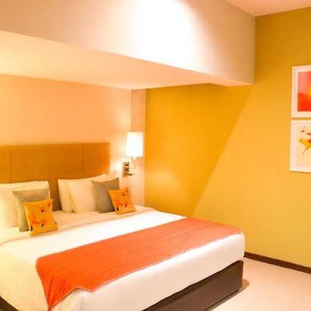 Grand Mercure Vadodara Surya Palace Bagian luar foto