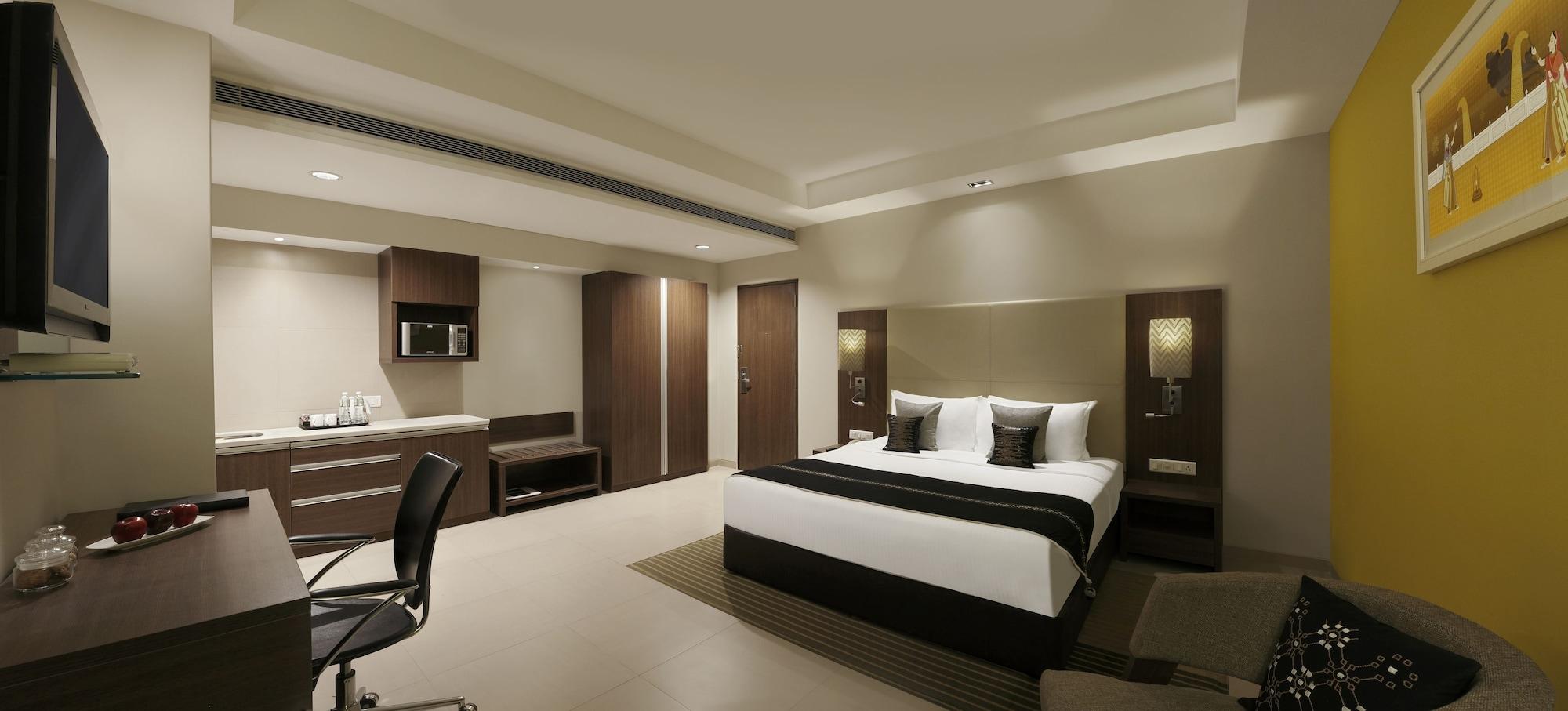 Grand Mercure Vadodara Surya Palace Bagian luar foto