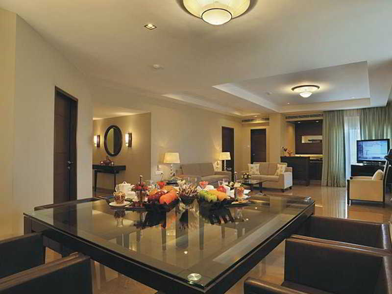 Grand Mercure Vadodara Surya Palace Ruang foto