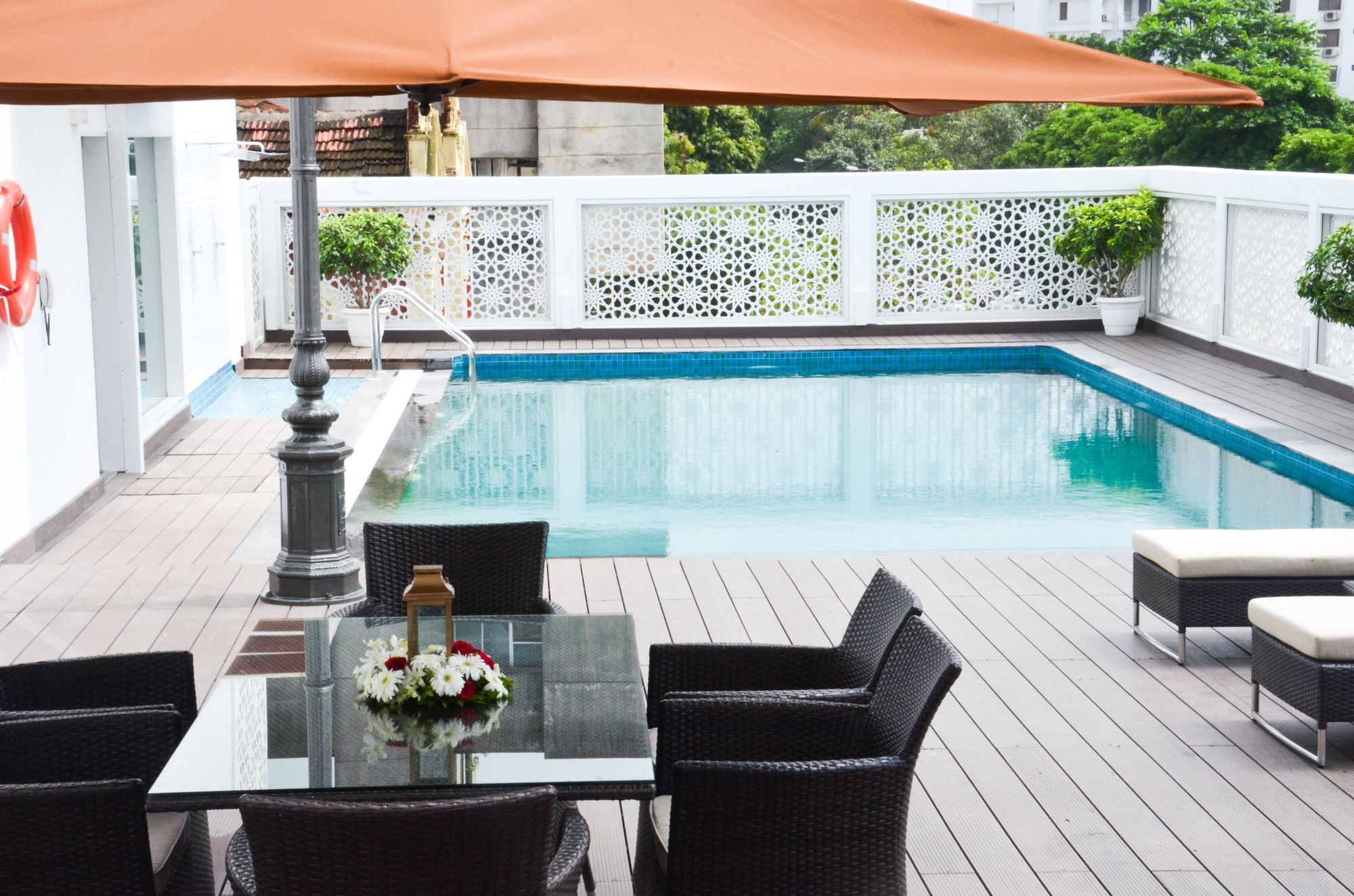 Grand Mercure Vadodara Surya Palace Bagian luar foto